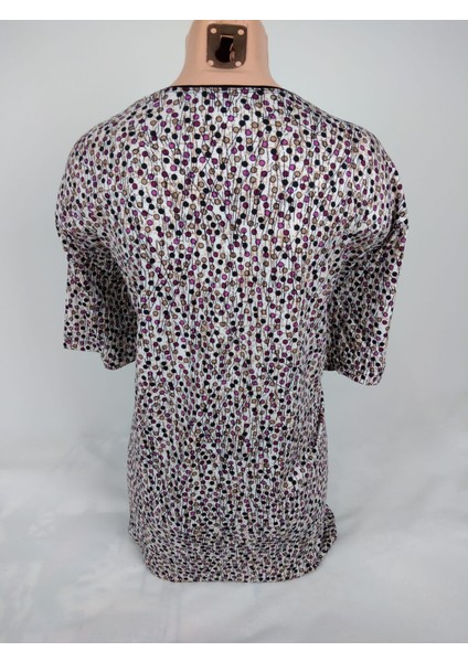 Kadın Siyah Beyaz U Yaka Kısa Kollu Desenli Yırtmaçlı Dokuma Viskon Anne Penye Tişört modelleri