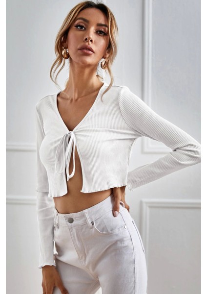 Kadın Beyaz Uzun Kollu Önden Bağlama Detaylı Crop Top Bluz