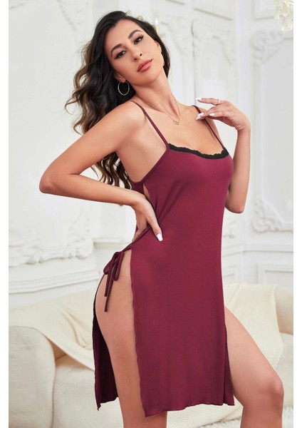 Kadın Siyah Cut Out Detaylı Yırtmaçlı Sexy Gecelik