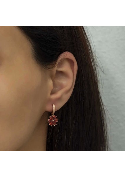 Gümüş Kırmızı Çiçek Bayan Küpe fiyatları