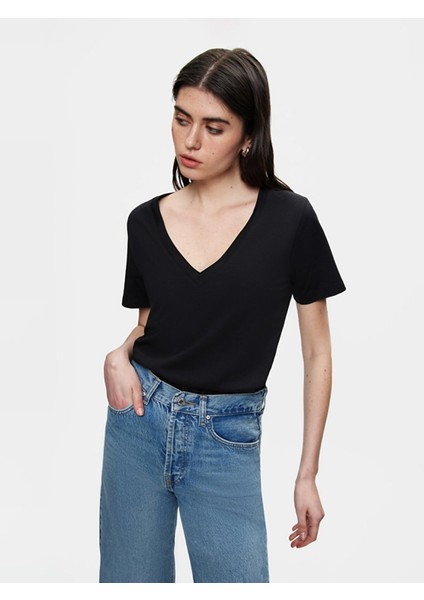Kadın Siyah T-shırt indirimleri