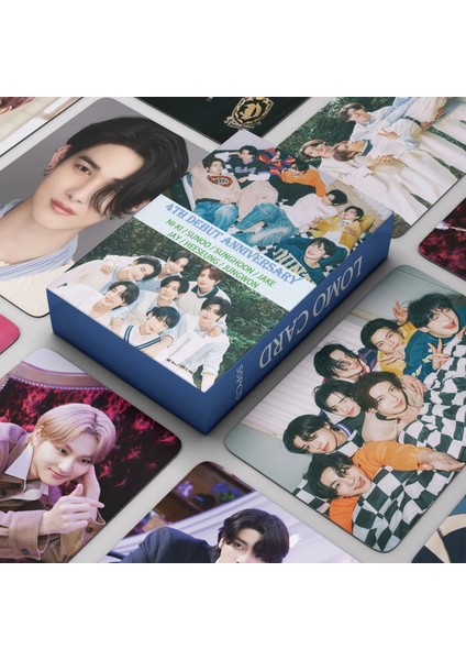 '' 4th Debut Anniversary '' Çift Yön Baskılı Lomo Card Seti