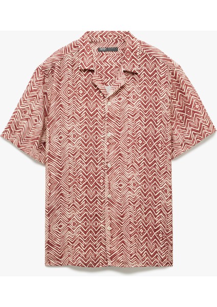 Kısa Kollu Devrik Yaka Regular Fit Viskon Geometrik Desenli Gömlek
