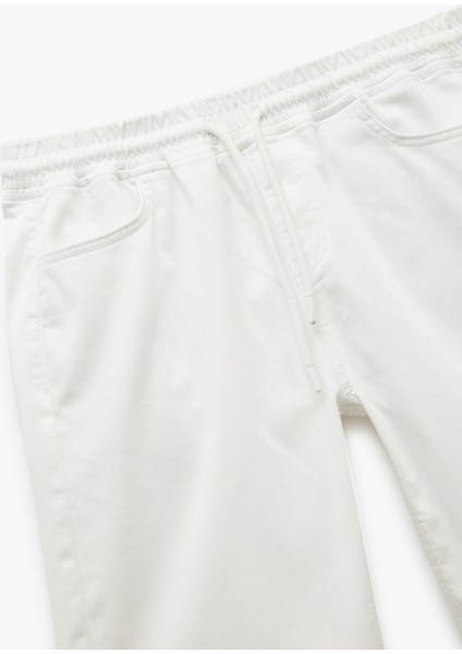 Beli Bağcıklı Cep Detaylı Bermuda Slim Fit Jean Şort modelleri