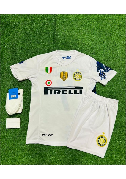 Inter 2010 Dragon Desenli Ricardo Quaresma Çocuk Forması 4'lü Set
