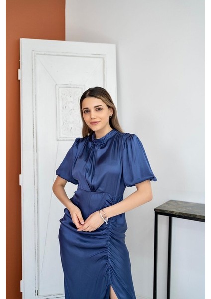 Indigo Büzgülü Saten Elbise