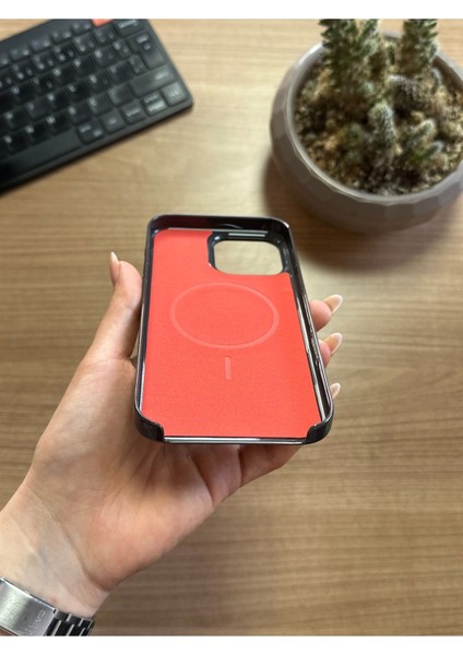 iPhone 16 Pro Max Animasyonlu Stylus Silikon Kılıf
