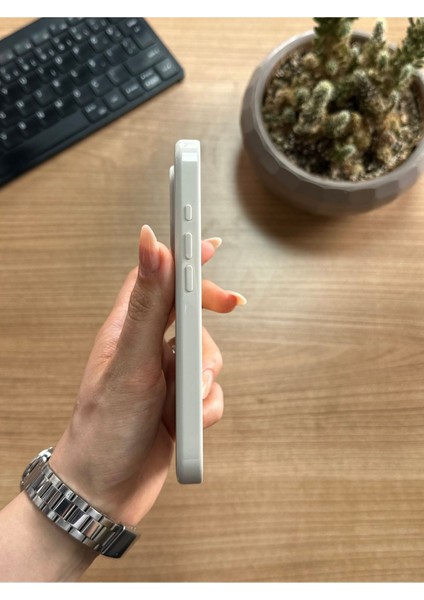 iPhone 16 Pro Animasyonlu Stylus Silikon Kılıf