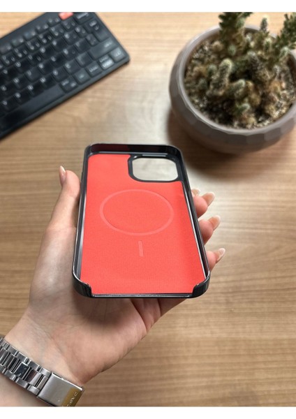 iPhone 13 Pro Max Animasyonlu Stylus Silikon Kılıf