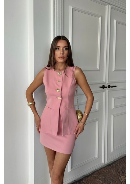 Klasik Gold Düğmeli Yelek - Kısa Etek Takım - Pembe
