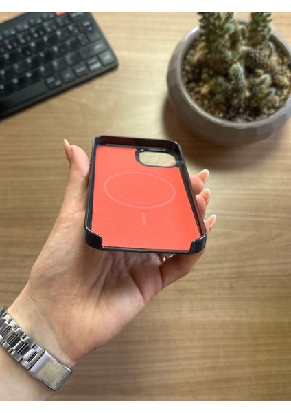 iPhone 13 Animasyonlu Stylus Silikon Kılıf modelleri