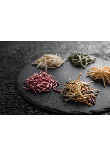 Ispanaklı Erişte El Yapımı Doğal Katkısız 500 gr fiyatları