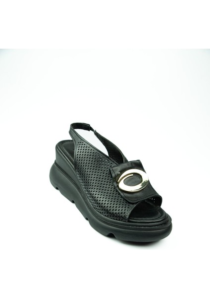 8067 Siyah Deri Kadın Sandalet