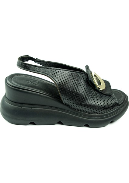 8067 Siyah Deri Kadın Sandalet fiyatları