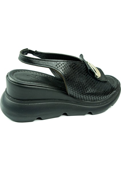 8067 Siyah Deri Kadın Sandalet fırsatları