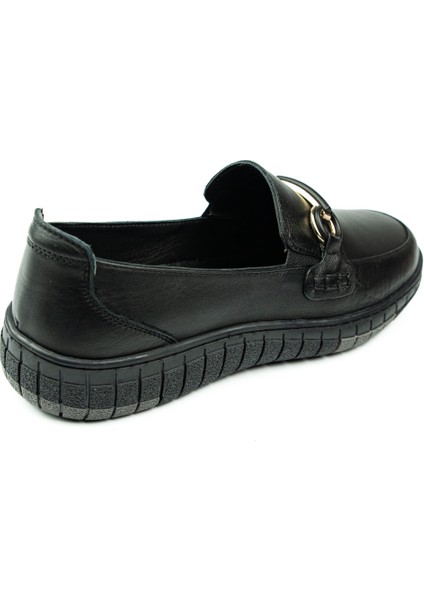 078 Siyah Deri Kadın Günlük Ayakkabı fırsatları