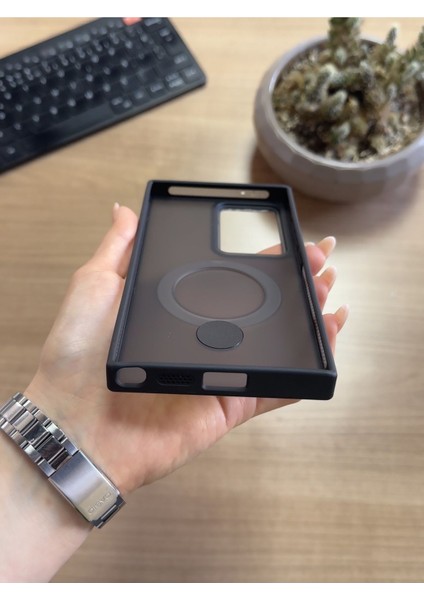 Samsung S24 Ultra Standlı ve Magsafe Kılıf SOOCASE622 fırsatları