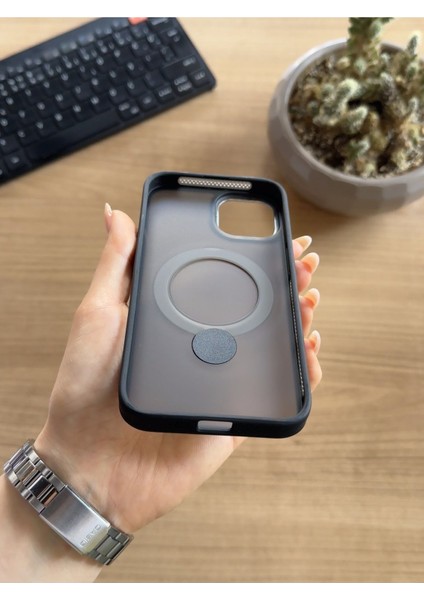 iPhone 12/12 Pro Standlı ve Magsafe Kılıf SOOCASE622