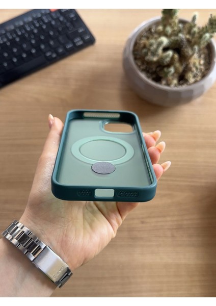iPhone 12/12 Pro Standlı ve Magsafe Kılıf SOOCASE622