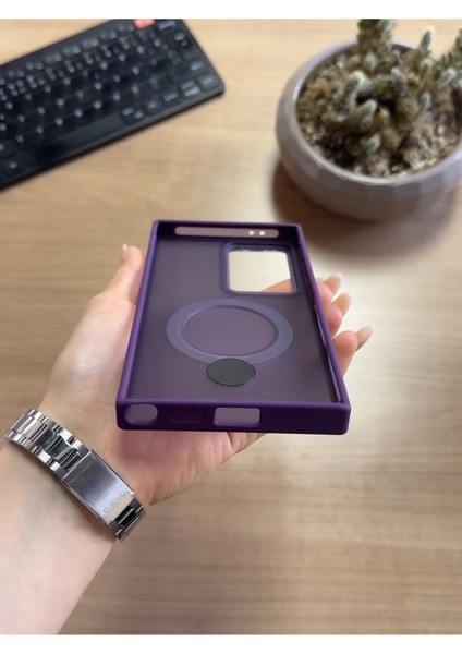 Samsung S24 Ultra Standlı ve Magsafe Kılıf SOOCASE622 modelleri