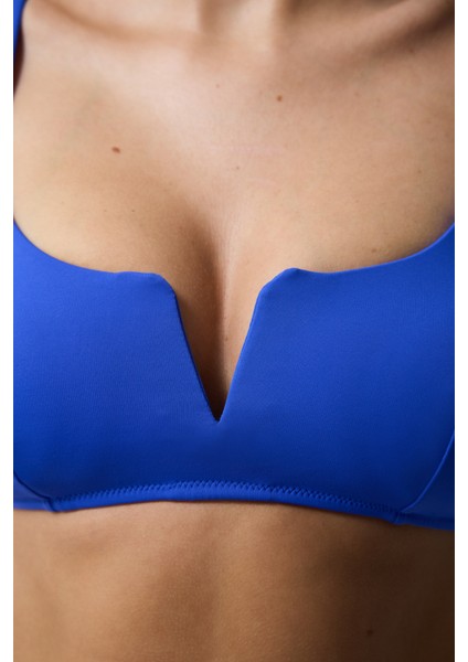 Koyu Mavi V Kesimli Bikini Üstü