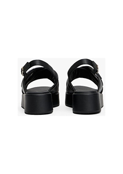 Th Logo Hw Padded Leather Sandal