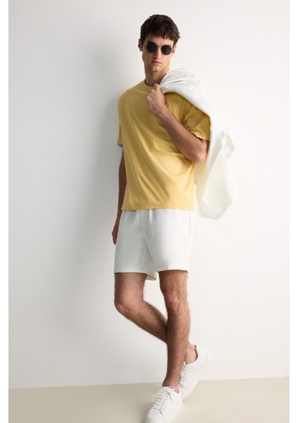 Relax Fit Beyaz Jean Bermuda Şort Z4460AZ24SM