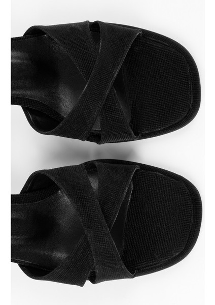 Kadın Tilia Siyah Simli Platform Topuklu Ayakkabı fırsatları