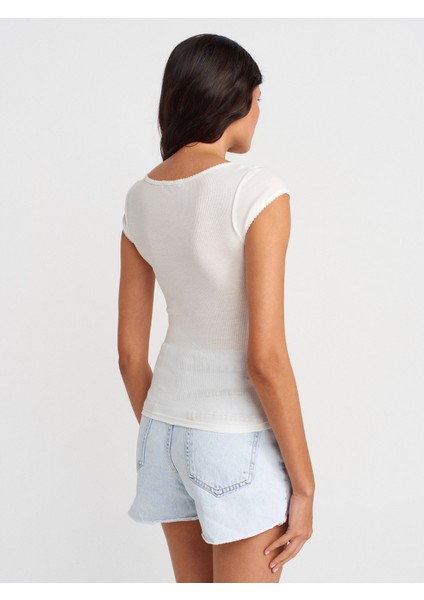 31807 Bisiklet Yaka Fitilli T-Shirt-Ekru fiyatları