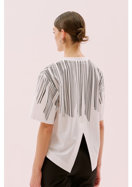 Arkası Yırtmaçlı Baskılı Kısa Kol T-Shirt Beyaz Y2523809_002 fiyatları