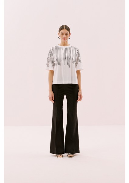 Arkası Yırtmaçlı Baskılı Kısa Kol T-Shirt Beyaz Y2523809_002 fırsatları