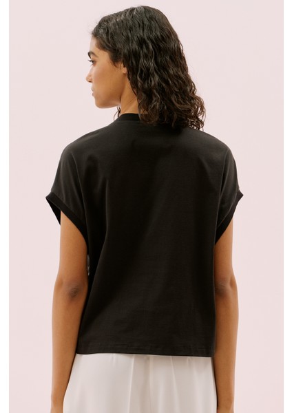 Kuş Gözü Detaylı Düşük Omuz T-Shirt Siyah Y2523824_001 fiyatları