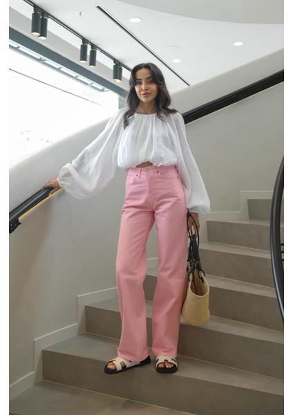 Pembe Kuzmina Straight Jean