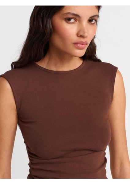 21054 Büzgülü Basic T-Shirt-Açık Kahve