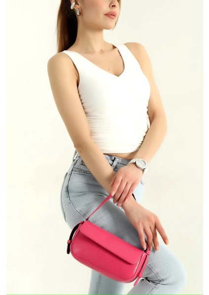 Ön Büzgülü V Yakalı Kalın Askı Crop Bluz