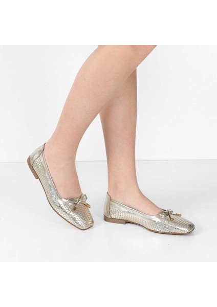 Kadın Altın Fiyonklu Deri Babet fiyatları