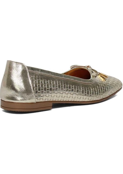 Kadın Altın Fiyonklu Deri Babet indirimleri