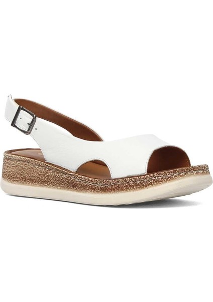 Kadın Beyaz Tokalı Dolgu Topuklu Deri Sandalet modelleri