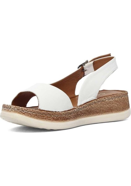 Kadın Beyaz Tokalı Dolgu Topuklu Deri Sandalet fırsatları