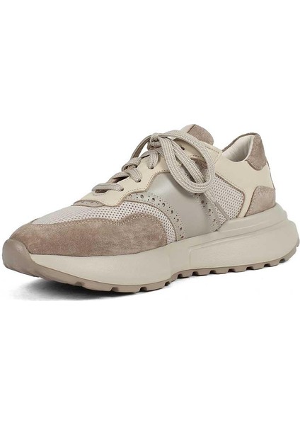 Kadın Bej Bağcıklı Kalın Tabanlı Süet Deri Sneaker