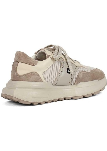Kadın Bej Bağcıklı Kalın Tabanlı Süet Deri Sneaker