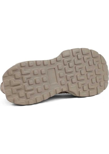 Kadın Bej Bağcıklı Kalın Tabanlı Süet Deri Sneaker