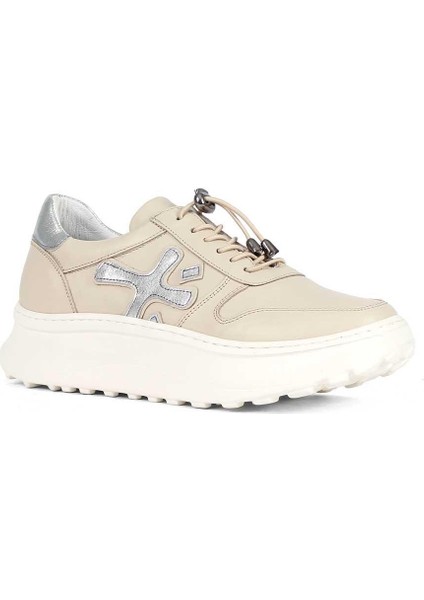 Kadın Bej Bağcıklı Kalın Tabanlı Deri Sneaker modelleri