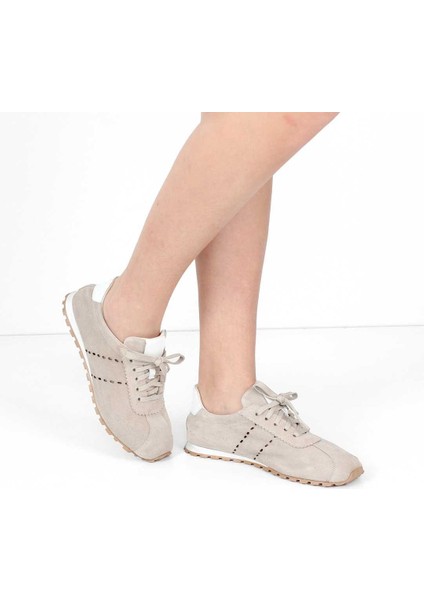 Kadın Bej Bağcıklı Süet Deri Sneaker