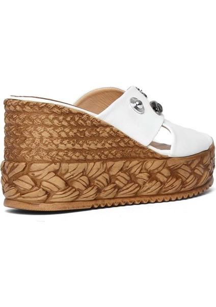 Kadın Beyaz Tokalı Dolgu Topuklu Deri Terlik indirimleri