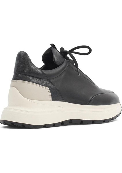 Erkek Siyah Bağcıklı Kalın Tabanlı Deri Sneaker