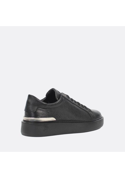 Erkek Siyah Bağcıklı Kalın Tabanlı Deri Sneaker