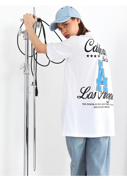 Beyaz La Baskılı California Yazılı Oversize Tişört 5197