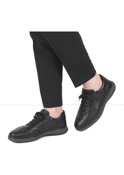 Erkek Siyah Bağcıklı Deri Sneaker