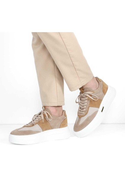 Erkek Bej Bağcıklı Kalın Tabanlı Süet Deri Sneaker